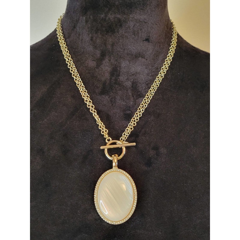Premiere Design Mother of Pearl Oval Reversible Avery Pendant Necklace